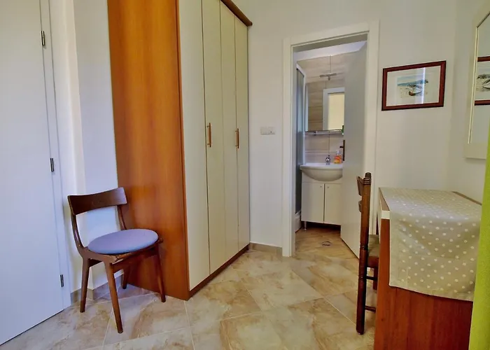 Rab 12616a Apartman Banjol